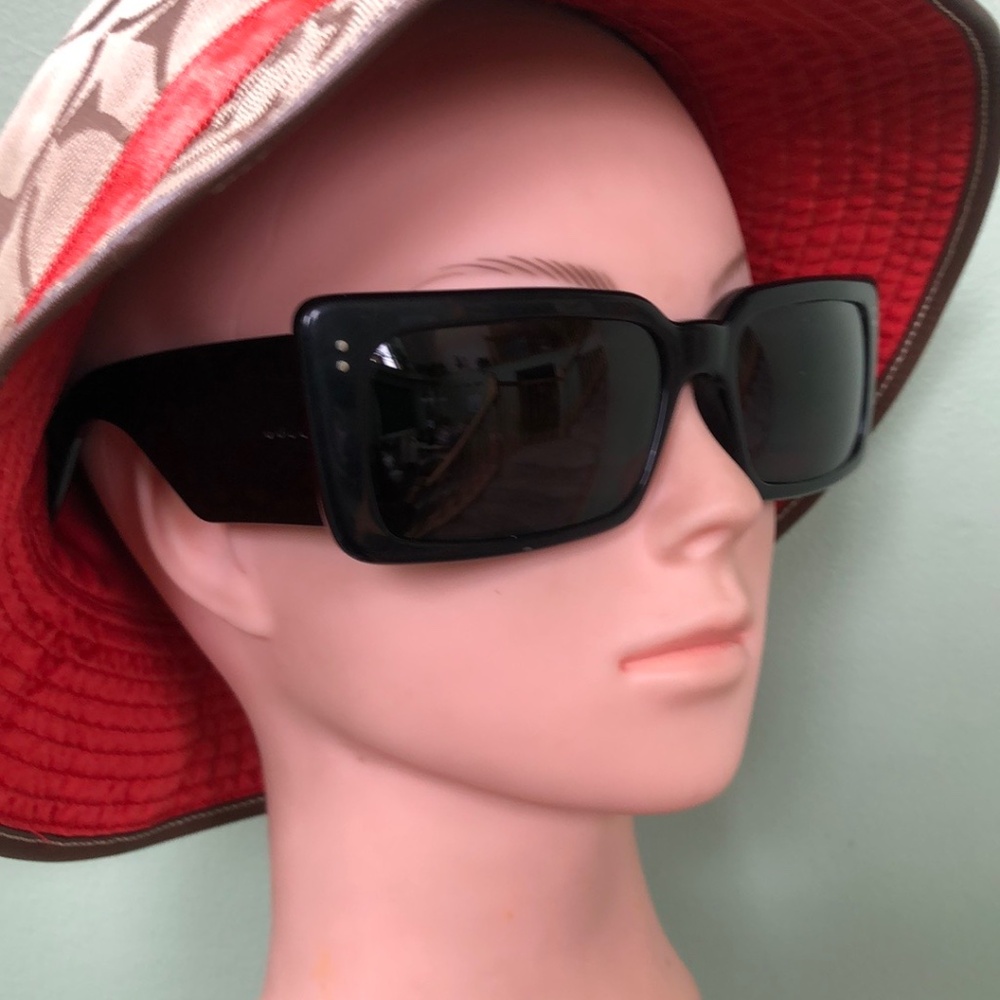 Gucci Sunglasses - Picture 2 of 7